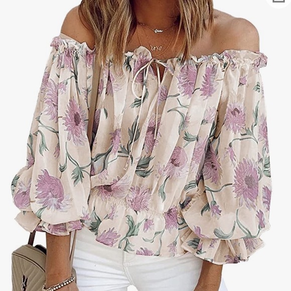Super cute woman tops off shoulder ruffled blouse - Picture 6 of 8
